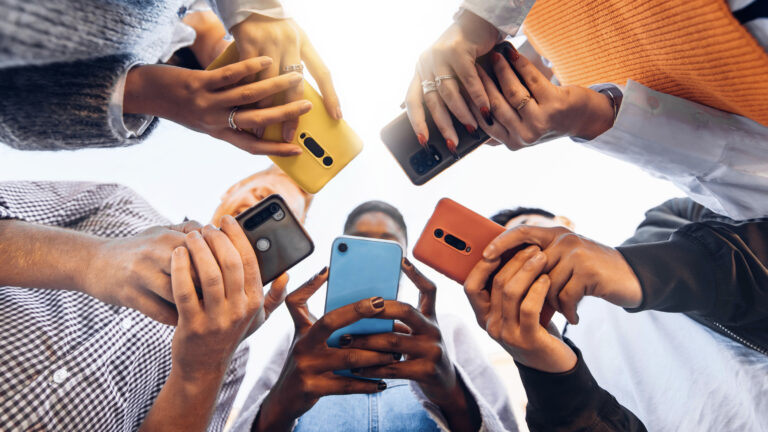 how to talk to kids about social media